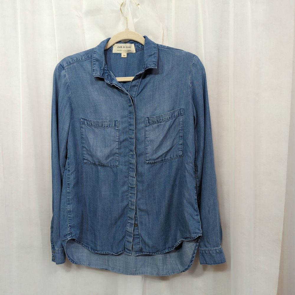 Cloth & Stone Blue Button Down Shirt